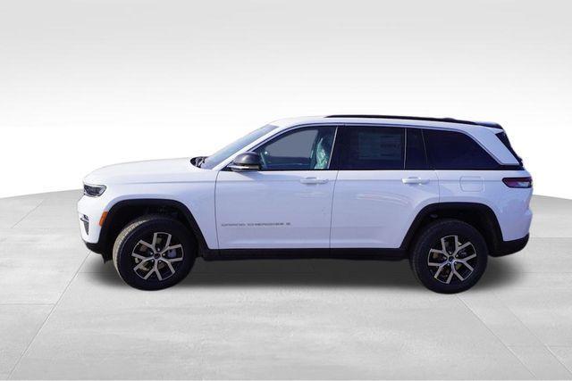 new 2025 Jeep Grand Cherokee car, priced at $39,442