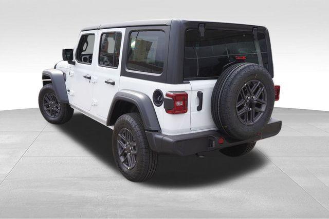 new 2025 Jeep Wrangler car, priced at $44,599