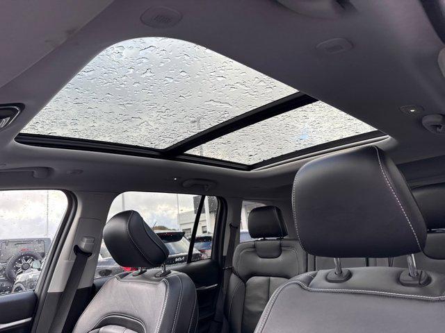 used 2022 Jeep Grand Cherokee car, priced at $26,995