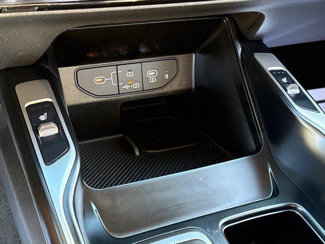 used 2025 Kia Sorento car, priced at $25,910