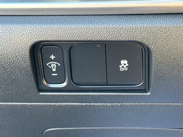 used 2025 Kia Sorento car, priced at $25,910