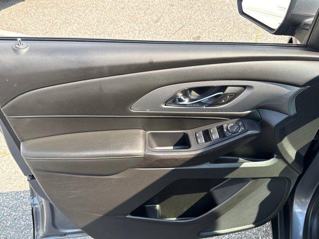 used 2021 Chevrolet Traverse car, priced at $19,995