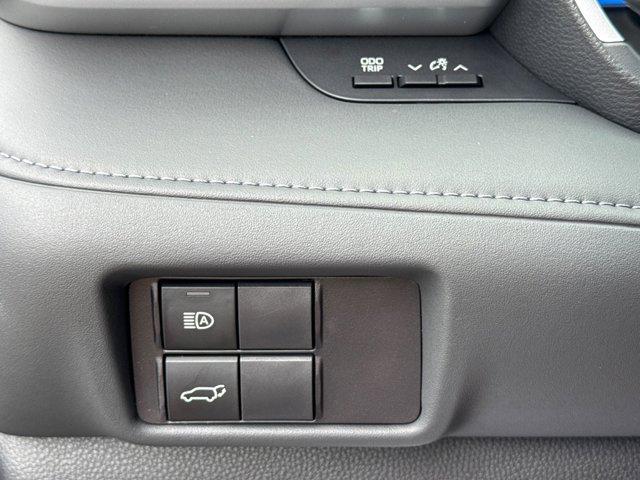 used 2023 Toyota Highlander Hybrid car, priced at $36,800