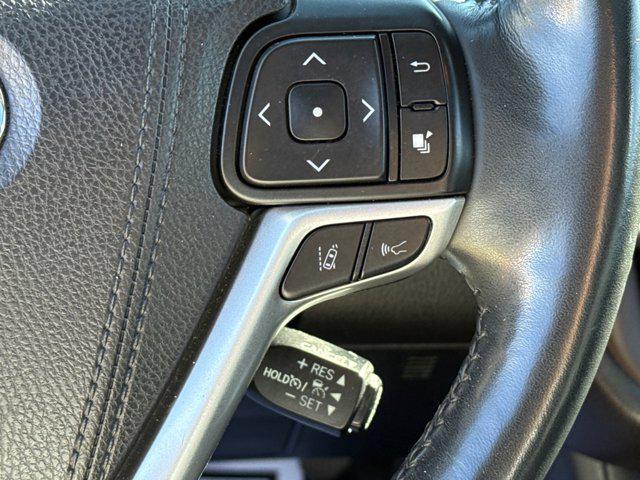 used 2018 Toyota Highlander car, priced at $28,500