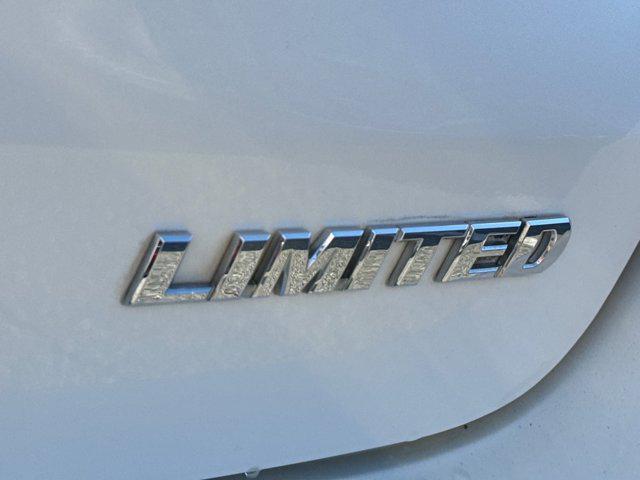 used 2018 Toyota Highlander car, priced at $28,500