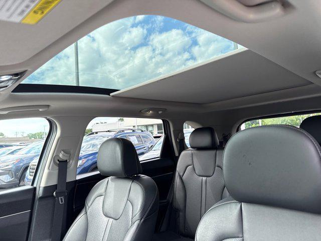 used 2022 Kia Sorento car, priced at $27,800