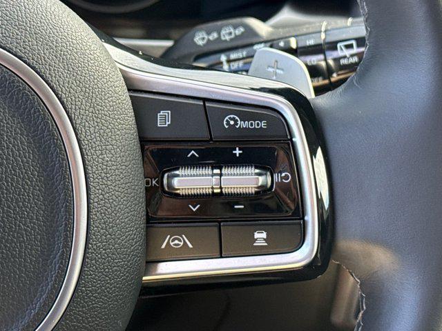 used 2023 Kia Sorento Hybrid car, priced at $28,500