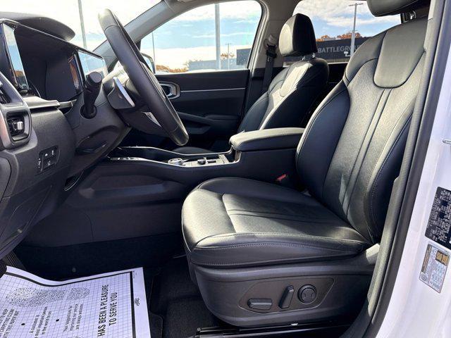 used 2023 Kia Sorento Hybrid car, priced at $28,500
