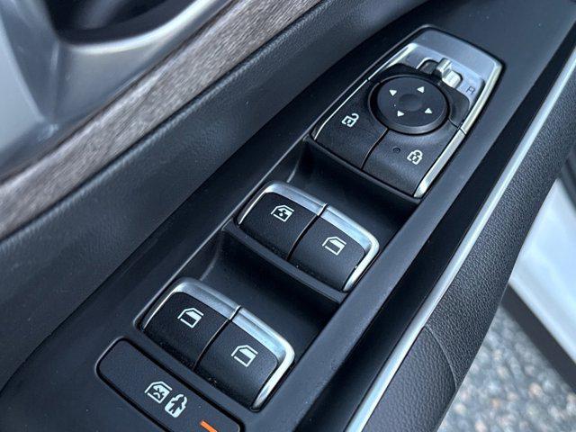 used 2022 Kia Sorento car, priced at $23,500