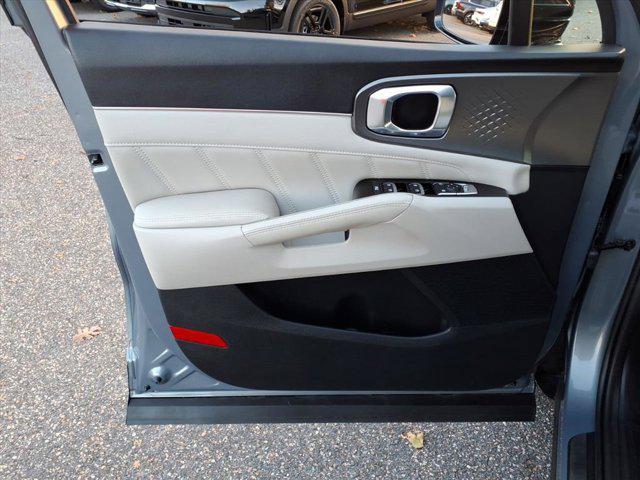 used 2021 Kia Sorento car, priced at $22,995