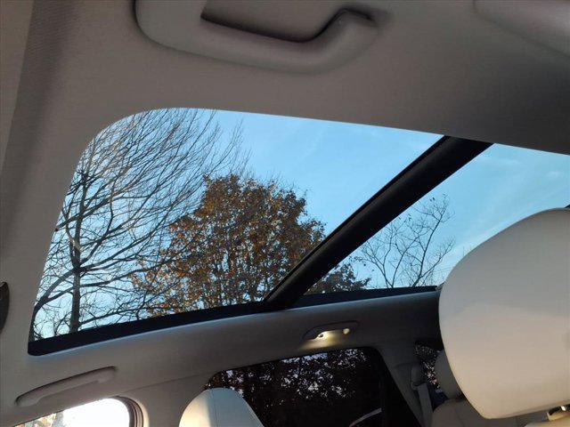 used 2021 Kia Sorento car, priced at $22,995