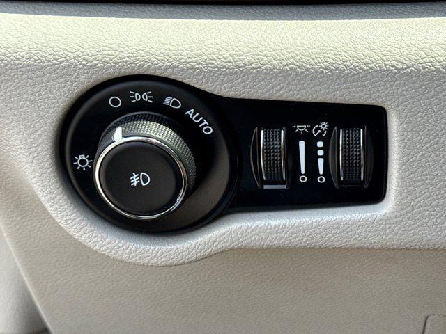 used 2017 Chrysler Pacifica car, priced at $13,250