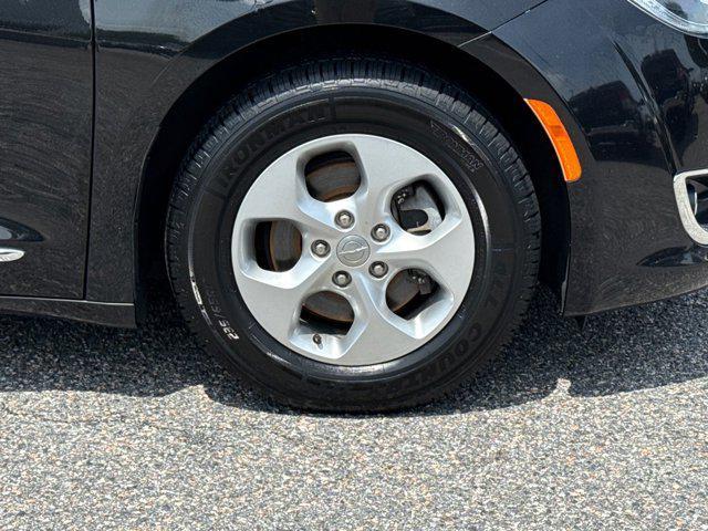 used 2017 Chrysler Pacifica car, priced at $13,250