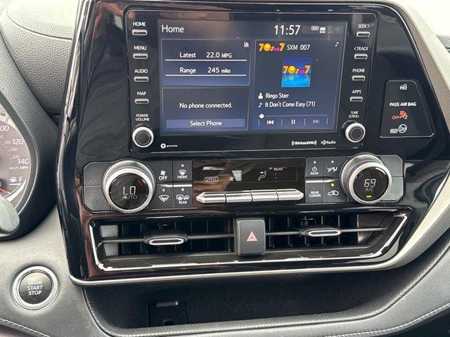 used 2021 Toyota Highlander car, priced at $25,000