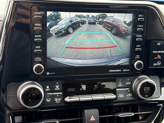 used 2021 Toyota Highlander car, priced at $25,000