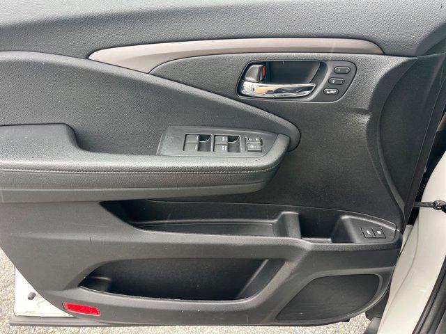 used 2021 Honda Pilot car, priced at $28,500