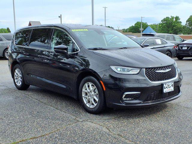 used 2023 Chrysler Pacifica car, priced at $22,500