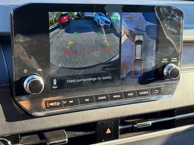 used 2024 Mitsubishi Outlander car, priced at $24,995