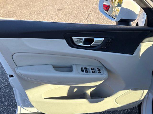 used 2022 Volvo XC60 car, priced at $24,995