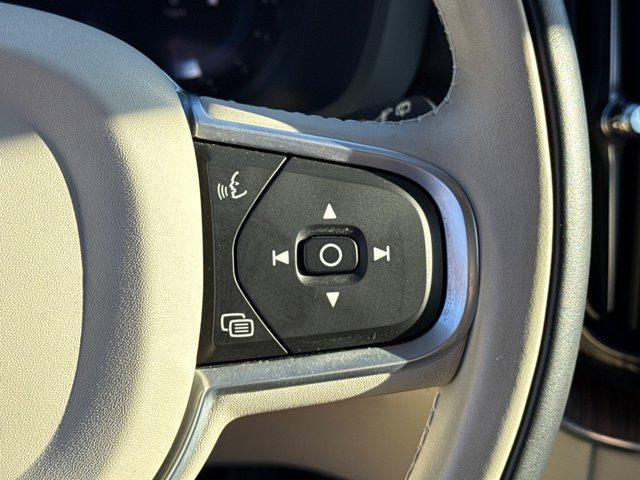 used 2022 Volvo XC60 car, priced at $24,995