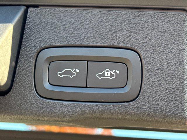 used 2022 Volvo XC60 car, priced at $24,995