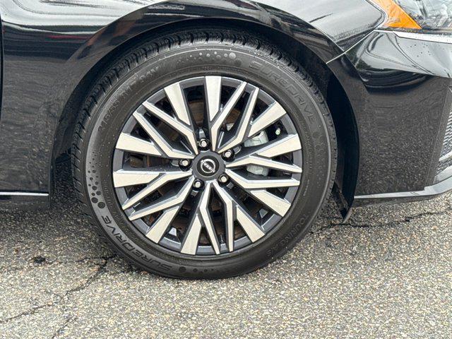 used 2023 Nissan Altima car, priced at $20,250