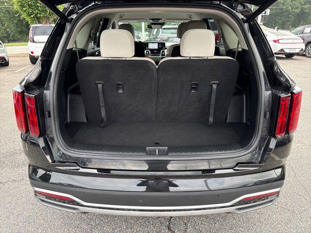 used 2023 Kia Sorento Hybrid car, priced at $32,000