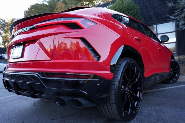 used 2022 Lamborghini Urus car, priced at $199,895