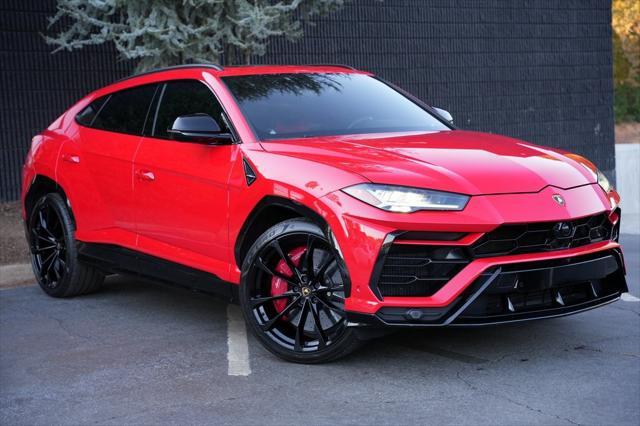 used 2022 Lamborghini Urus car, priced at $199,895