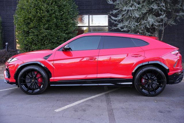 used 2022 Lamborghini Urus car, priced at $199,895