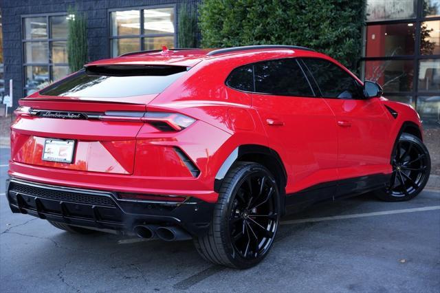 used 2022 Lamborghini Urus car, priced at $199,895