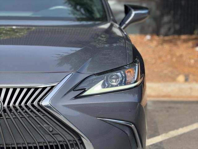 used 2021 Lexus ES 350 car, priced at $32,559