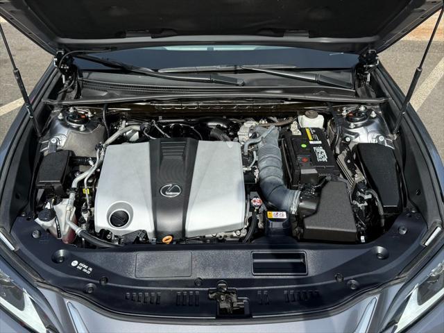 used 2021 Lexus ES 350 car, priced at $32,559