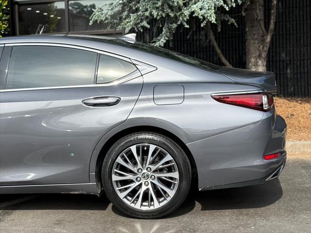 used 2021 Lexus ES 350 car, priced at $32,559