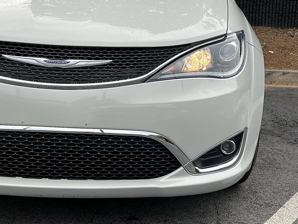 used 2020 Chrysler Pacifica car, priced at $25,895