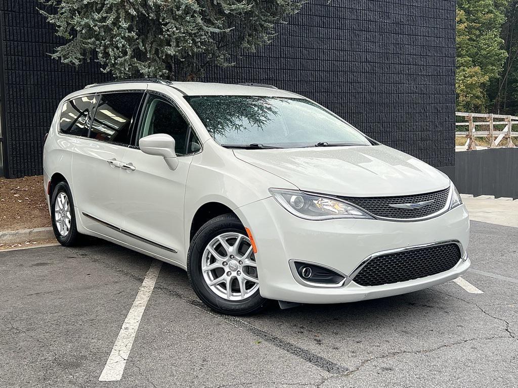 used 2020 Chrysler Pacifica car, priced at $25,895