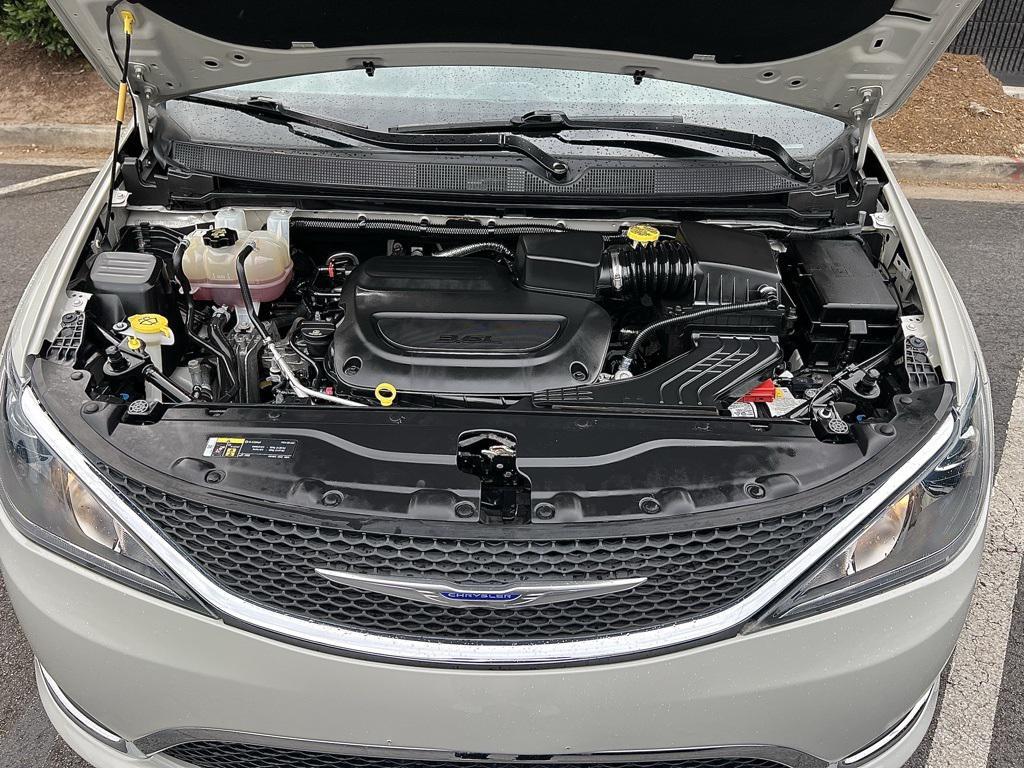 used 2020 Chrysler Pacifica car, priced at $25,895