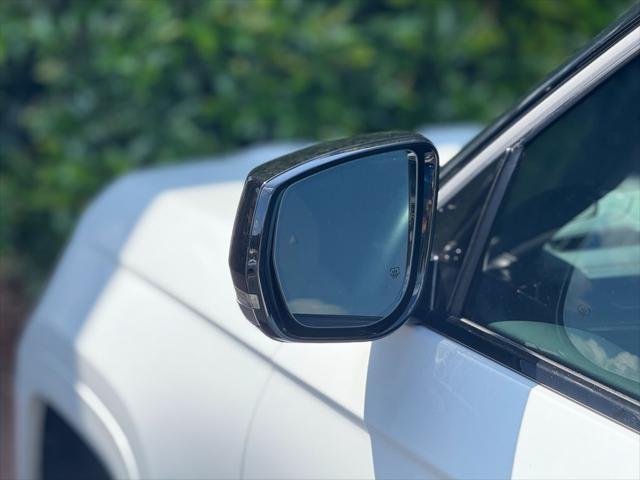 used 2023 Jeep Grand Cherokee car, priced at $43,985