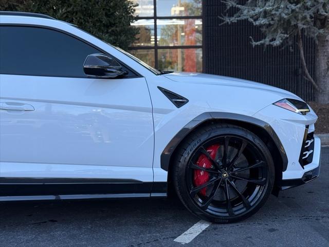 used 2019 Lamborghini Urus car, priced at $169,985