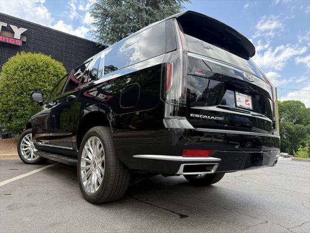 used 2021 Cadillac Escalade ESV car, priced at $62,985