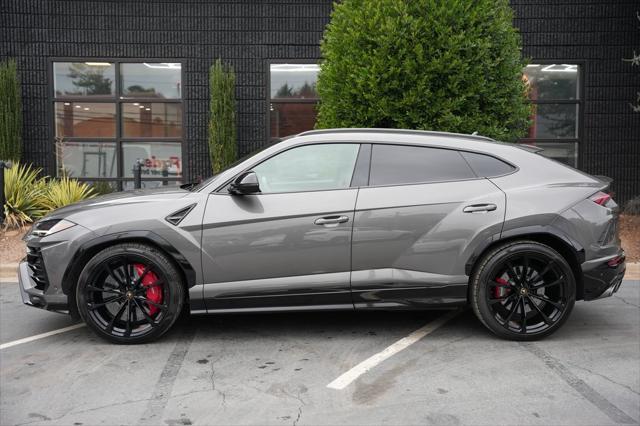 used 2021 Lamborghini Urus car, priced at $169,895