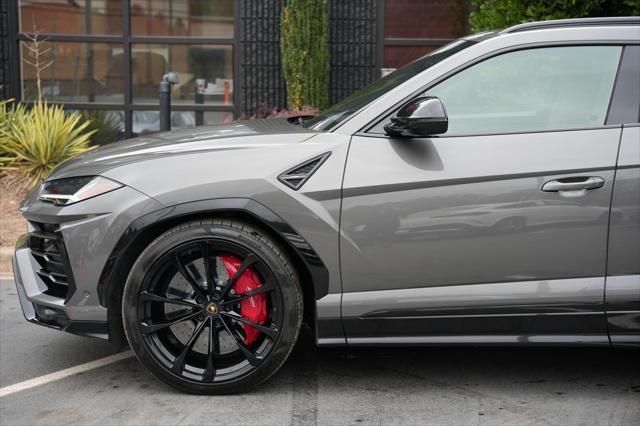 used 2021 Lamborghini Urus car, priced at $169,895