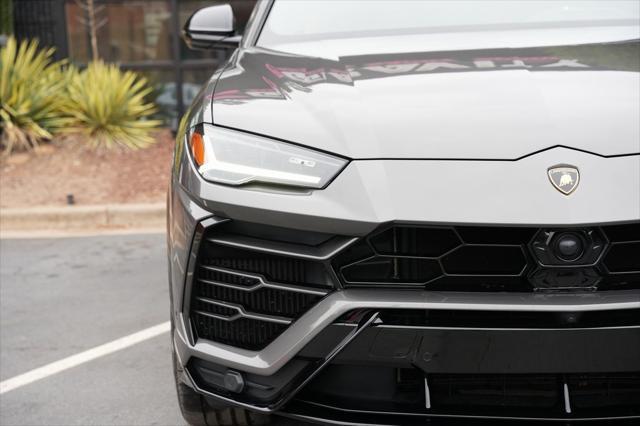 used 2021 Lamborghini Urus car, priced at $169,895