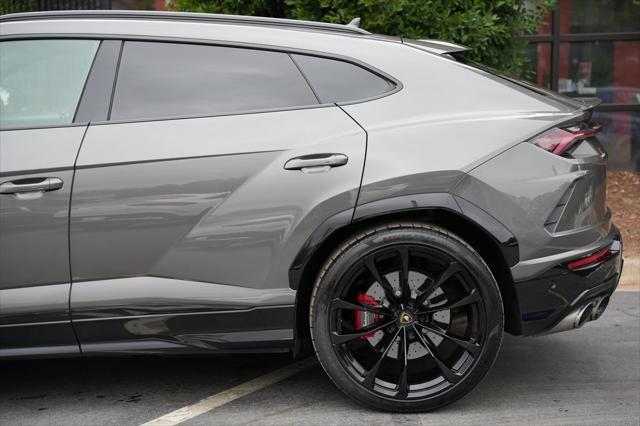 used 2021 Lamborghini Urus car, priced at $169,895