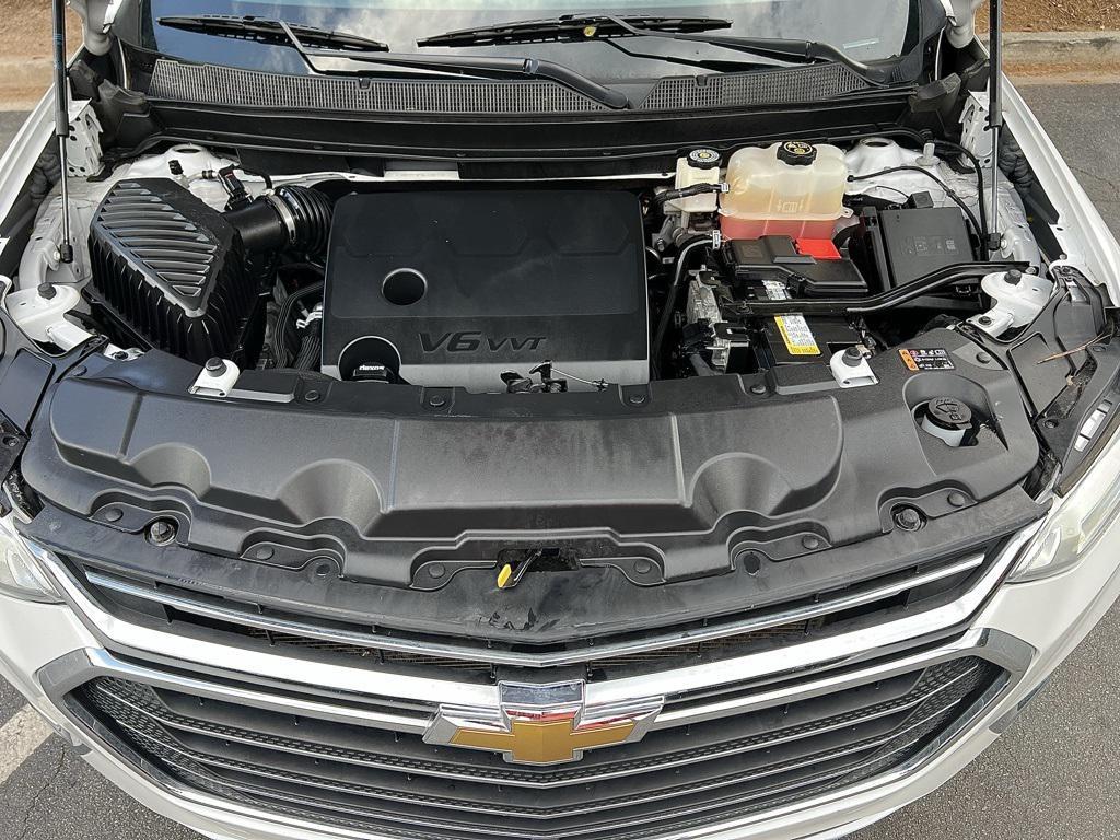 used 2021 Chevrolet Traverse car, priced at $23,895