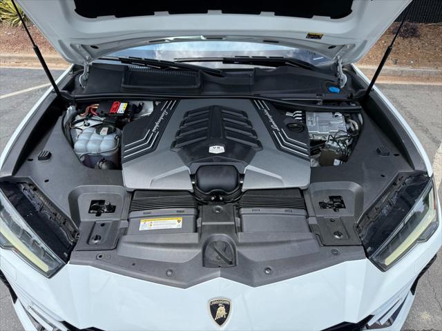 used 2019 Lamborghini Urus car, priced at $167,985