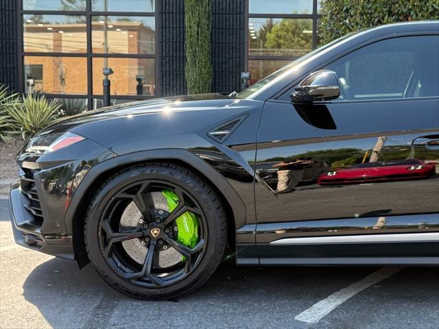 used 2019 Lamborghini Urus car, priced at $155,985