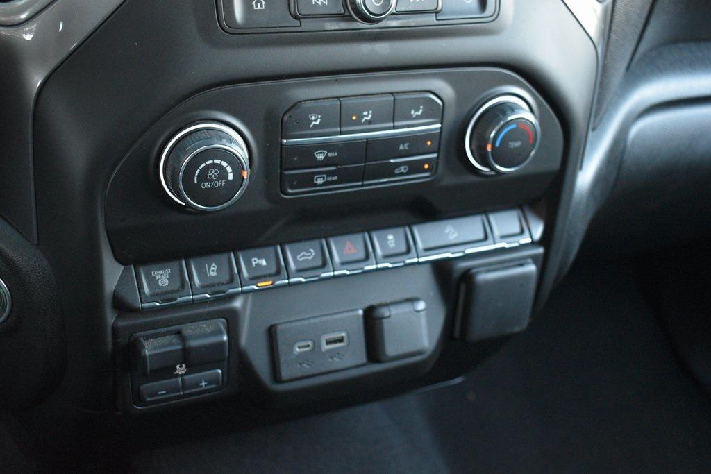 used 2024 Chevrolet Silverado 2500 car, priced at $50,985