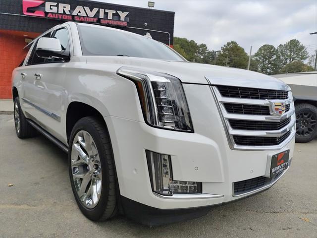 used 2020 Cadillac Escalade ESV car, priced at $45,985