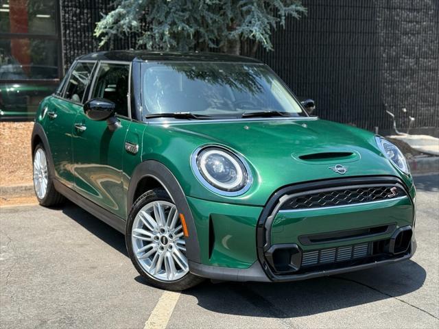 used 2024 MINI Hardtop car, priced at $27,395